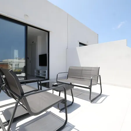 Swieqi Malaika New Penthouse 9 *