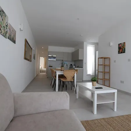 Swieqi Malaika New Penthouse 9 Διαμέρισμα *