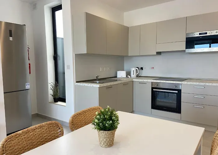 公寓 Swieqi Malaika New Penthouse 9 *