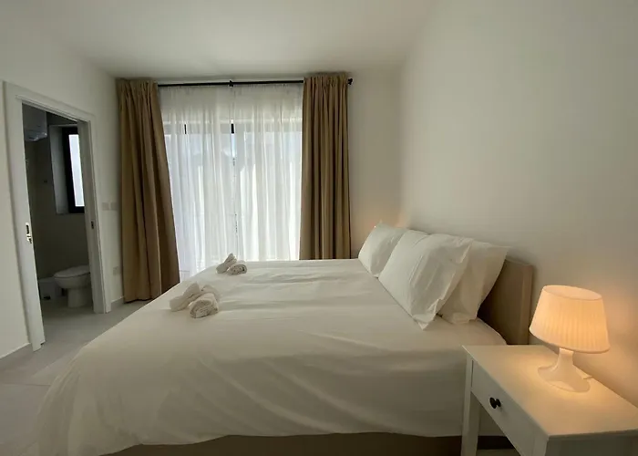 Swieqi Malaika New Penthouse 9 公寓 *