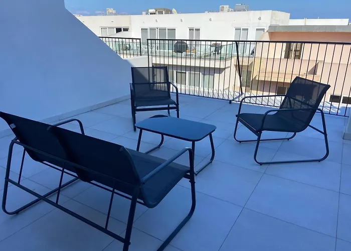 公寓 Swieqi Malaika New Penthouse 9 *