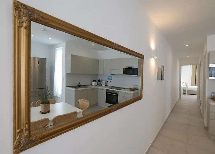 Swieqi Malaika New Penthouse 9 公寓 *